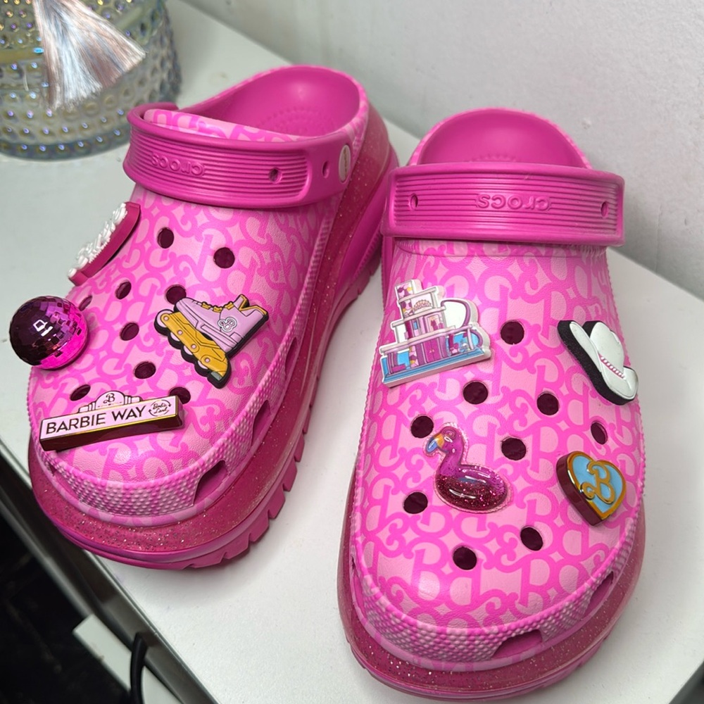 Barbie Crocs Mega Crush